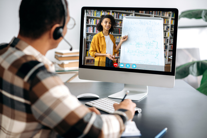 E-learning para empresas: cómo formar a tu equipo (y a tus clientes) online
